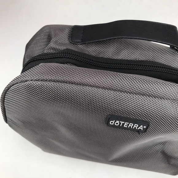 DoTerra Case Gray Nylon Travel Bag Pouch Essential Oils Travel Storage - Picture 4 of 11